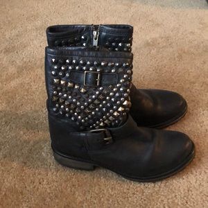 Black leather motorcycle boot